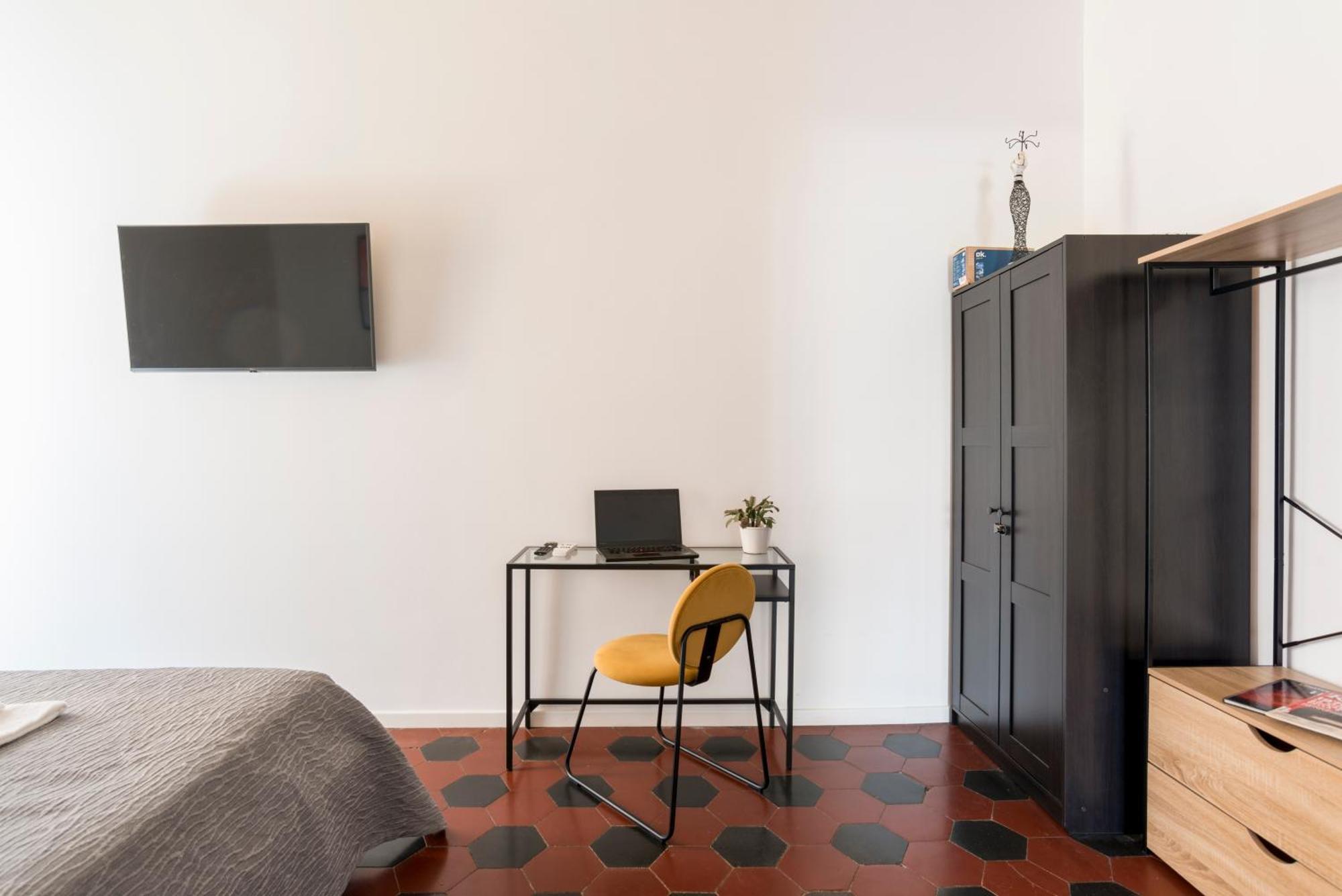 Half Palace, Relaxing Apartment In Rome San Lorenzo エクステリア 写真